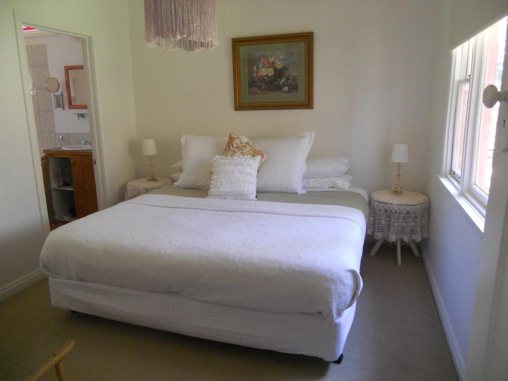 Astley Cottage Daylesford Room photo